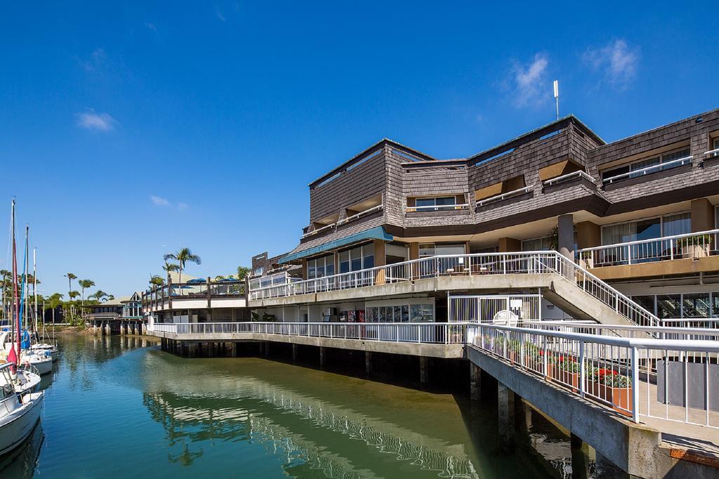 Bay Club Hotel And Marina Сан-Диего Экстерьер фото